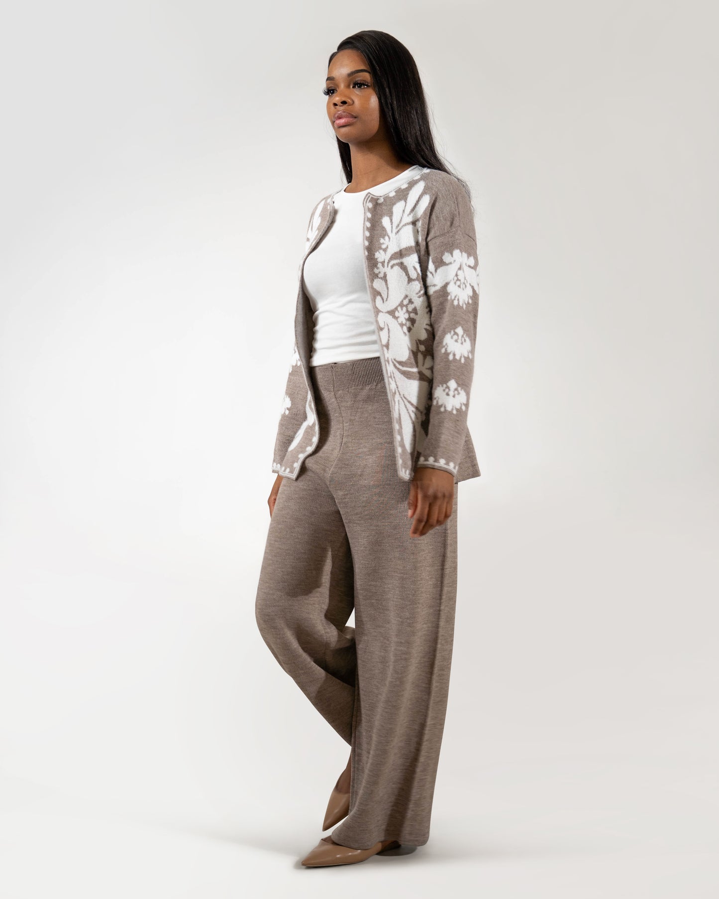 LUXURIOUS KNIT FLORAL CARDIGAN & TROUSER CO-ORD - BROWN - Brand By BIBI